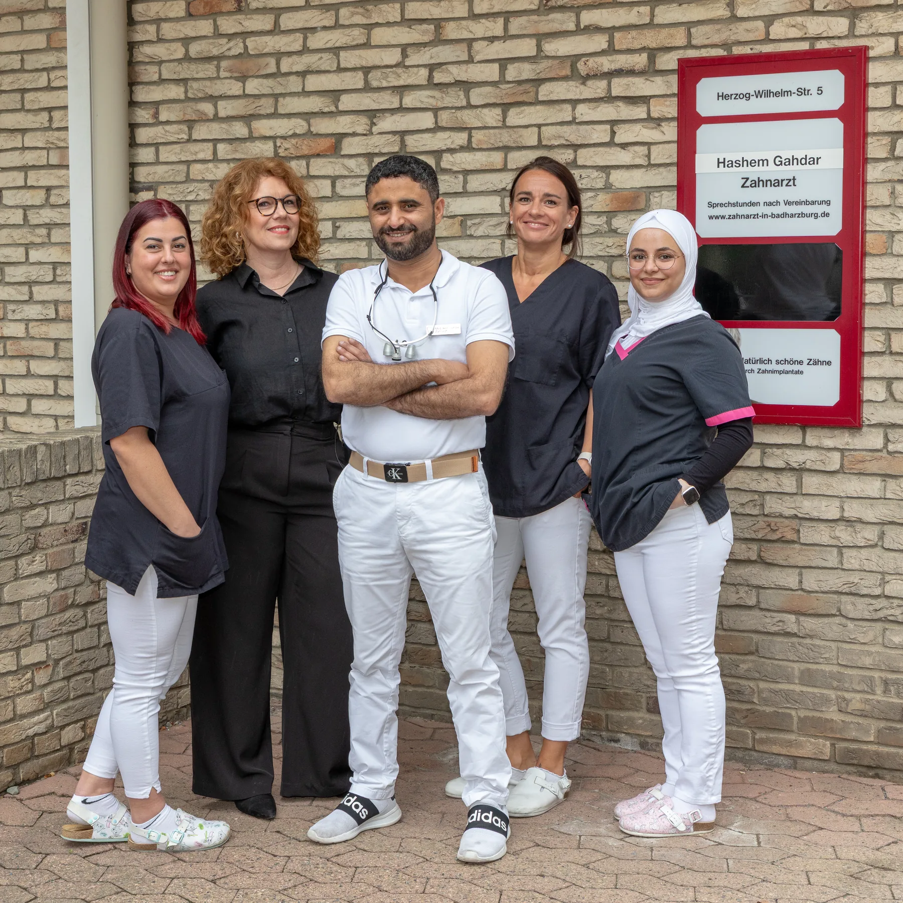 Team der Zahnarztpraxis Hashem Gahdar in Bad Harzburg